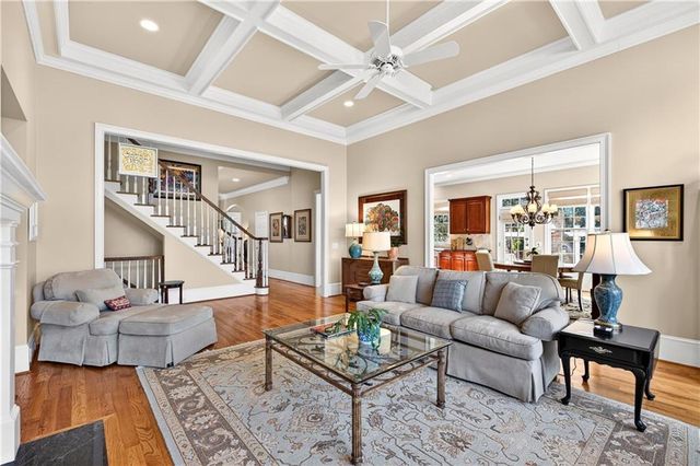 1136 Bellewood Square, Dunwoody, GA 30338