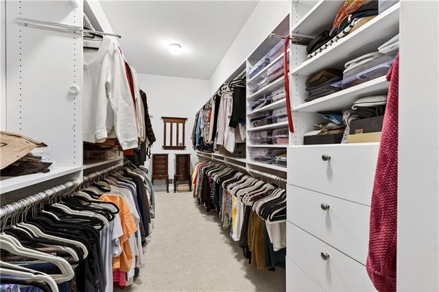 1136 Bellewood Square, Dunwoody, GA 30338