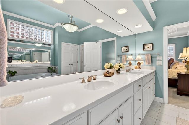 1136 Bellewood Square, Dunwoody, GA 30338