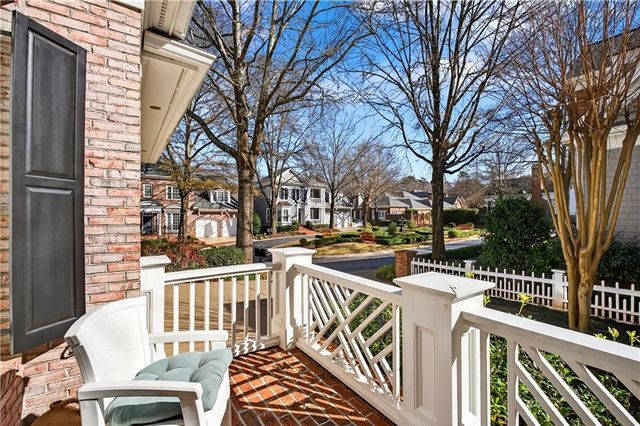 1136 Bellewood Square, Dunwoody, GA 30338