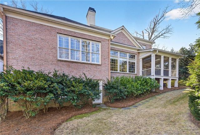 1136 Bellewood Square, Dunwoody, GA 30338