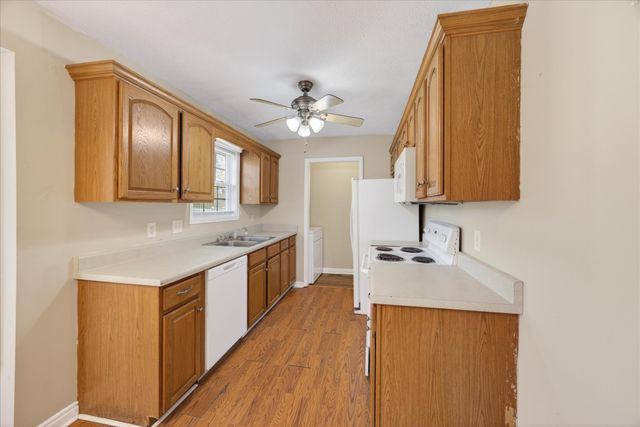 400 Melinda Dr, Clarksville, TN 37042