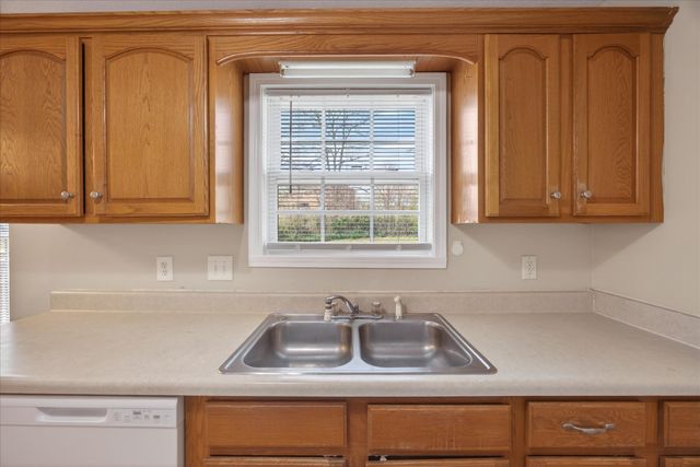 400 Melinda Dr, Clarksville, TN 37042