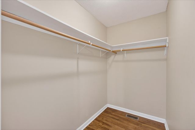 400 Melinda Dr, Clarksville, TN 37042