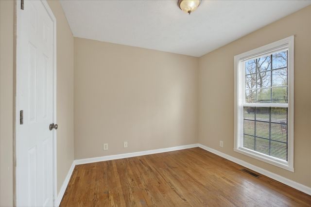 400 Melinda Dr, Clarksville, TN 37042