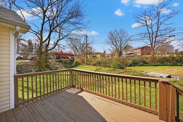 400 Melinda Dr, Clarksville, TN 37042