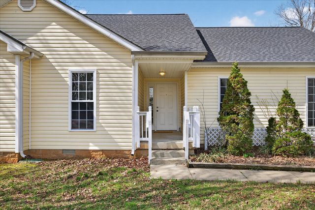 400 Melinda Dr, Clarksville, TN 37042