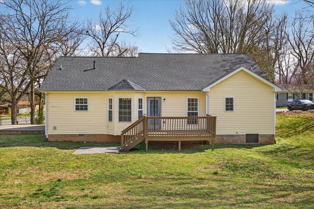 400 Melinda Dr, Clarksville, TN 37042