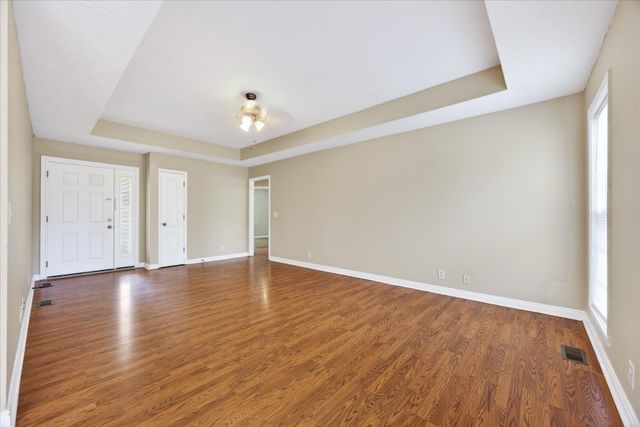 400 Melinda Dr, Clarksville, TN 37042