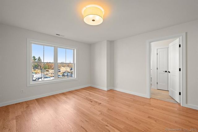 12 Fieldstone Court 12, Bethel, CT 06801