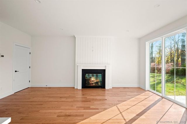 12 Fieldstone Court 12, Bethel, CT 06801