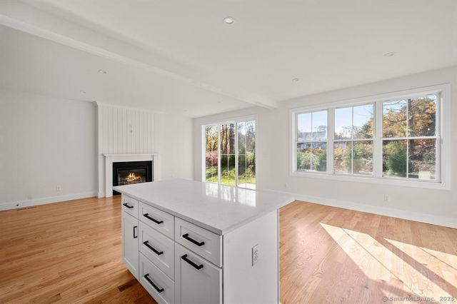 12 Fieldstone Court 12, Bethel, CT 06801