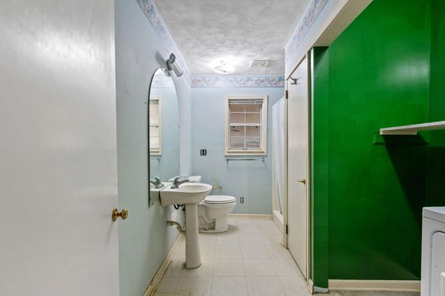 10 Laminack Circle, Lafayette, GA 30728