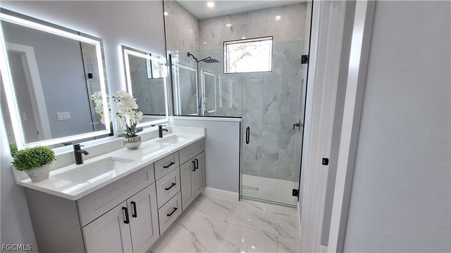 3205 34th ST W, Lehigh Acres, FL 33971