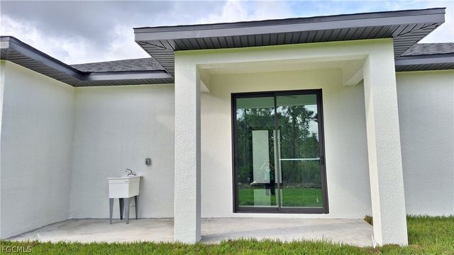 3205 34th ST W, Lehigh Acres, FL 33971