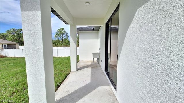 3205 34th ST W, Lehigh Acres, FL 33971