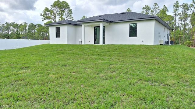 3205 34th ST W, Lehigh Acres, FL 33971
