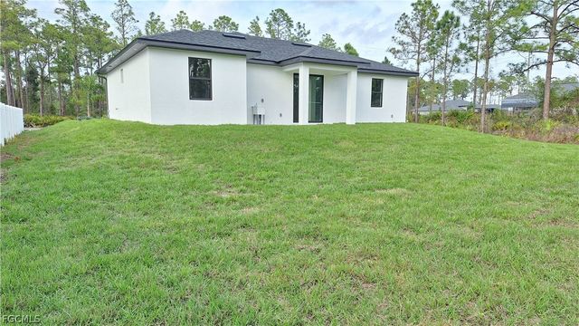 3205 34th ST W, Lehigh Acres, FL 33971