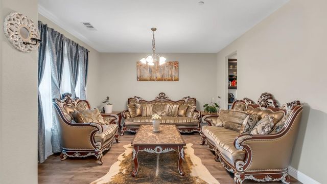 256 Gina Street, Manteca, CA 95337