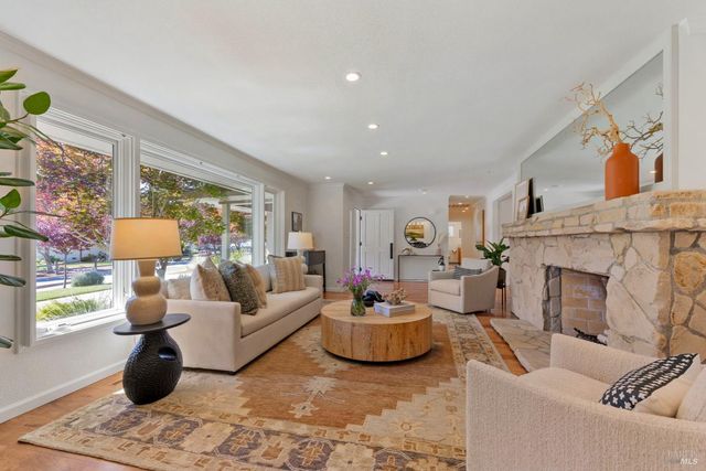 60 Green Valley Ct, San Anselmo, CA 94960