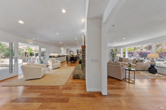 60 Green Valley Ct, San Anselmo, CA 94960