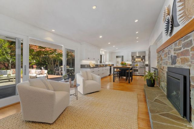 60 Green Valley Ct, San Anselmo, CA 94960