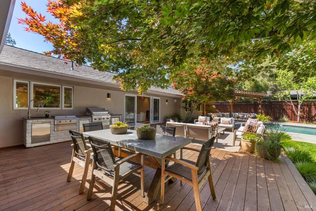 60 Green Valley Ct, San Anselmo, CA 94960