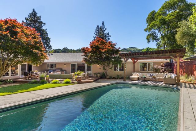 60 Green Valley Ct, San Anselmo, CA 94960