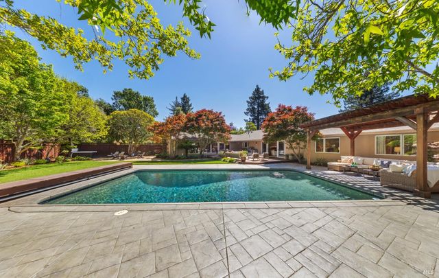 60 Green Valley Ct, San Anselmo, CA 94960