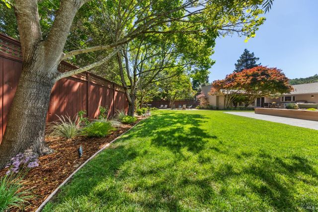 60 Green Valley Ct, San Anselmo, CA 94960