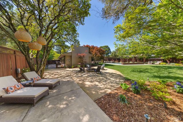 60 Green Valley Ct, San Anselmo, CA 94960