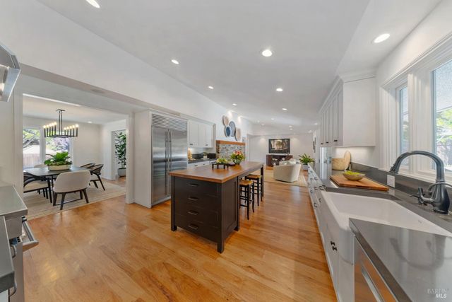 60 Green Valley Ct, San Anselmo, CA 94960