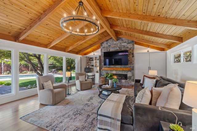 60 Green Valley Ct, San Anselmo, CA 94960