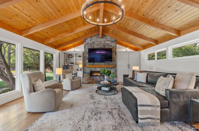 60 Green Valley Ct, San Anselmo, CA 94960