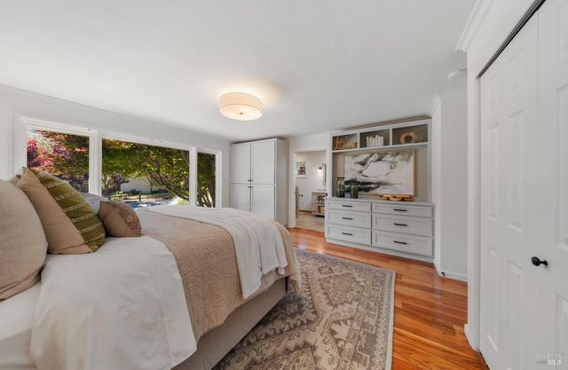 60 Green Valley Ct, San Anselmo, CA 94960