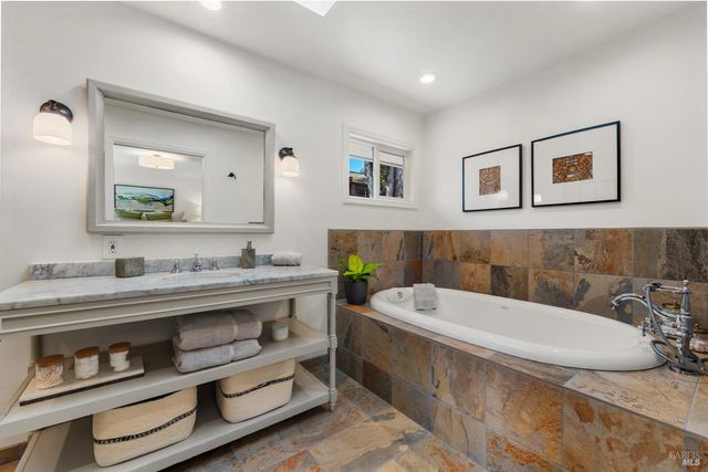 60 Green Valley Ct, San Anselmo, CA 94960