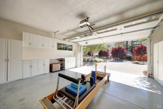 60 Green Valley Ct, San Anselmo, CA 94960