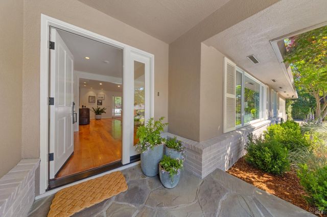 60 Green Valley Ct, San Anselmo, CA 94960