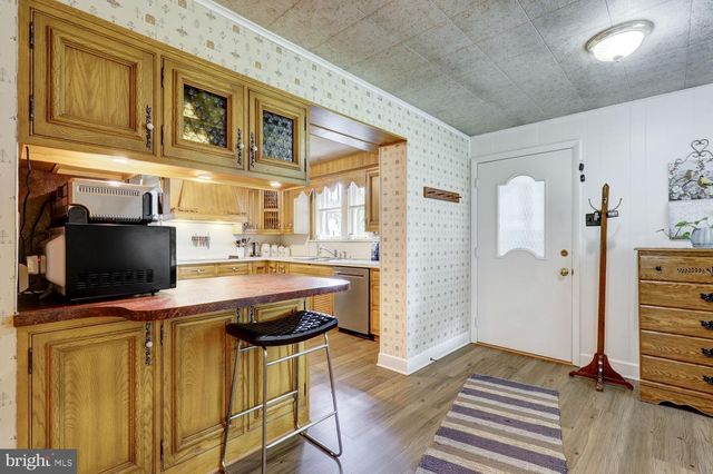 972 W MAIN ST, Ephrata, PA 17522