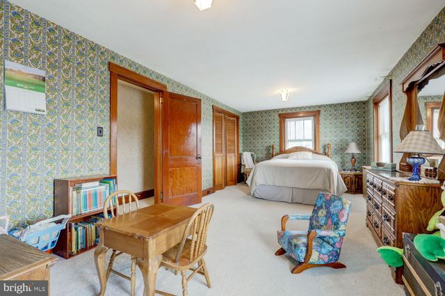 972 W MAIN ST, Ephrata, PA 17522