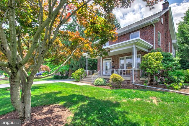 972 W MAIN ST, Ephrata, PA 17522
