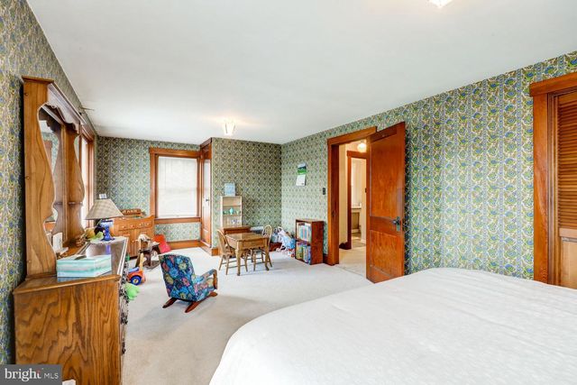 972 W MAIN ST, Ephrata, PA 17522
