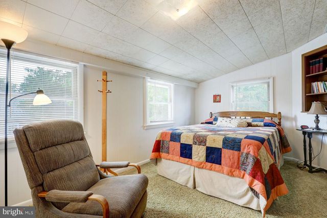 972 W MAIN ST, Ephrata, PA 17522