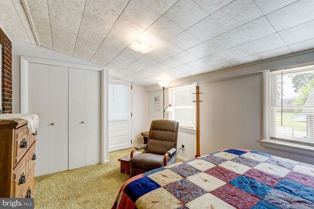 972 W MAIN ST, Ephrata, PA 17522