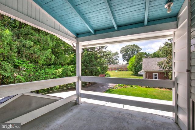 972 W MAIN ST, Ephrata, PA 17522