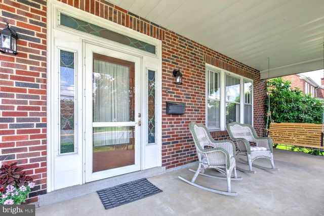 972 W MAIN ST, Ephrata, PA 17522