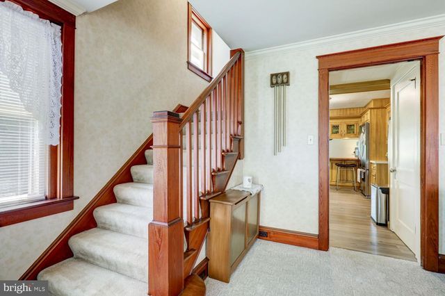 972 W MAIN ST, Ephrata, PA 17522