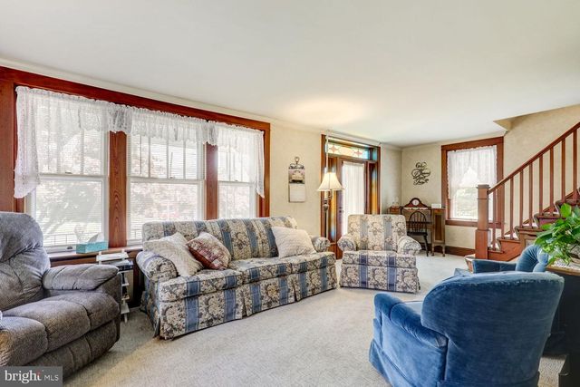 972 W MAIN ST, Ephrata, PA 17522