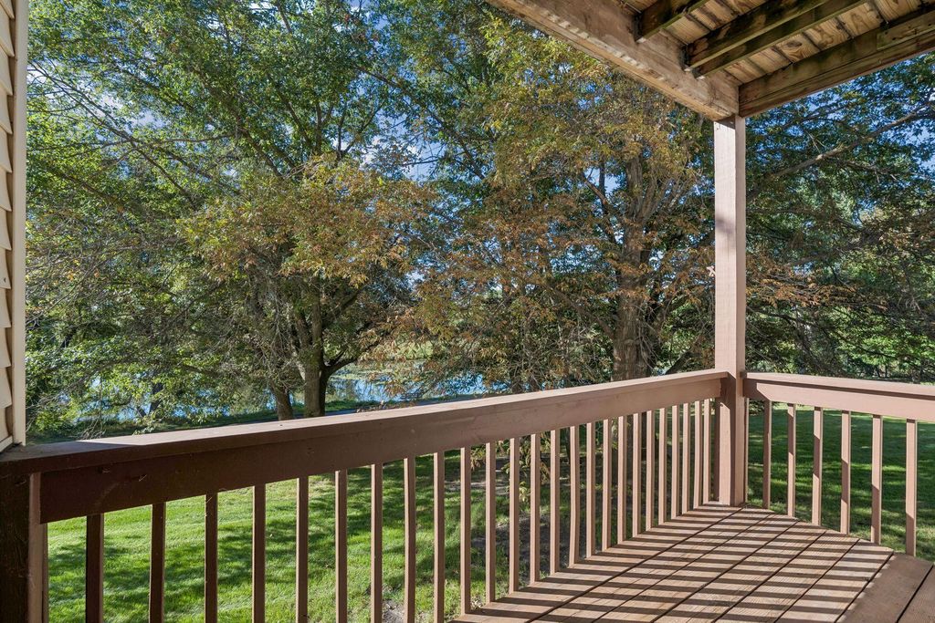 2642 Lake Court Drive 28, Mounds View, MN 55112 — photo 2