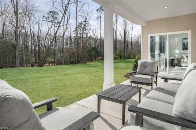 383 Tributary LN, Carrollton, VA 23314